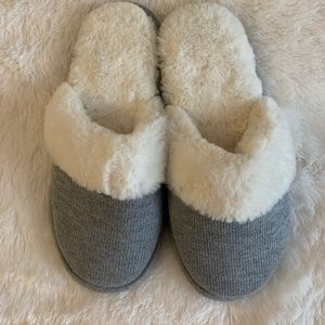 Victoria’s Secret Fur Slippers, New